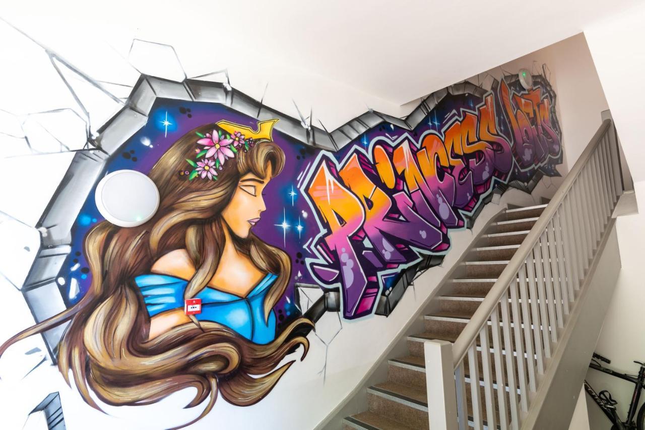 סוואנסי Princess Lofts City Centre Studios With Nespresso Coffee Machines & New Fast Wifi By Stayright מראה חיצוני תמונה