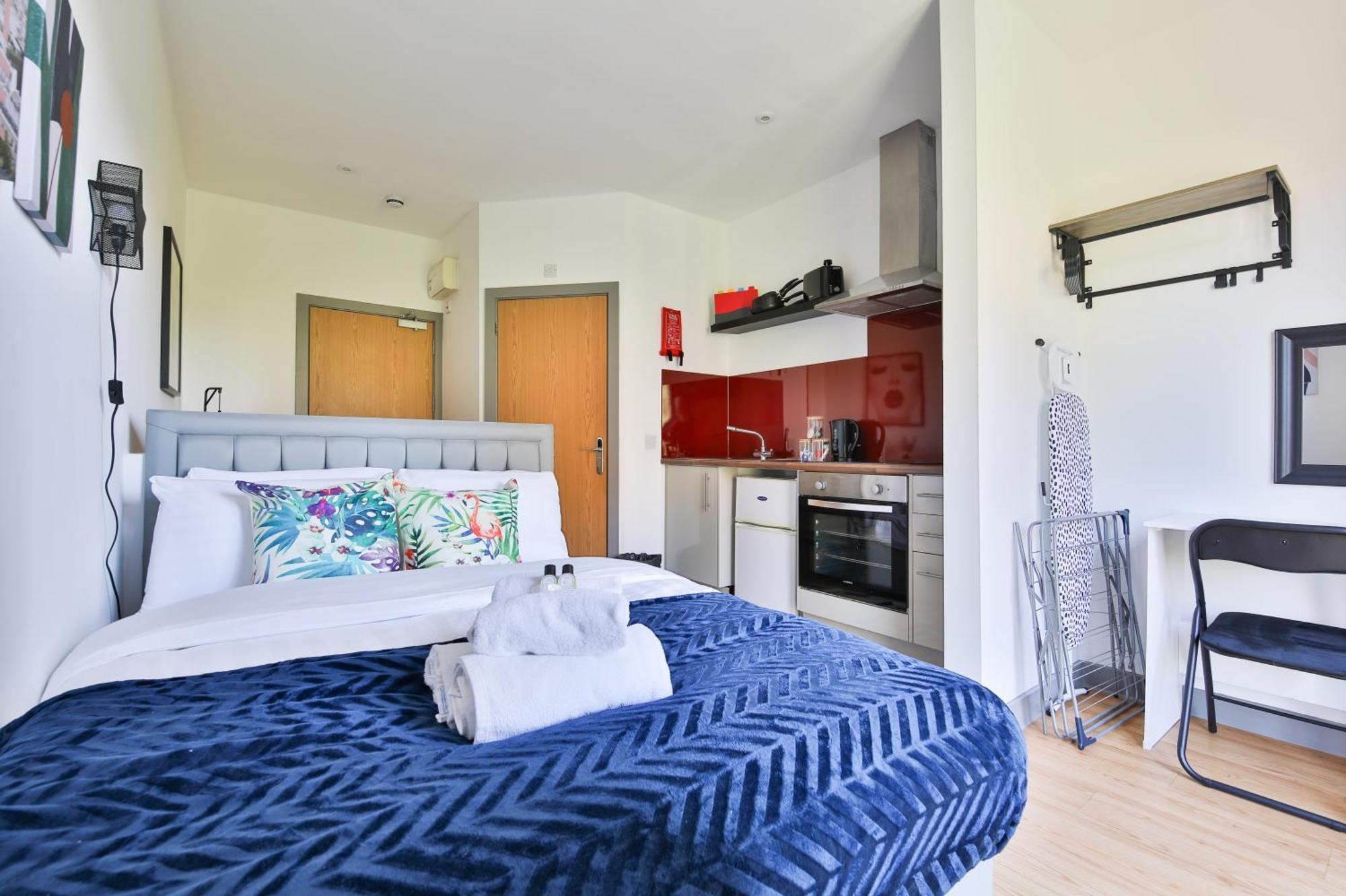 סוואנסי Princess Lofts City Centre Studios With Nespresso Coffee Machines & New Fast Wifi By Stayright מראה חיצוני תמונה