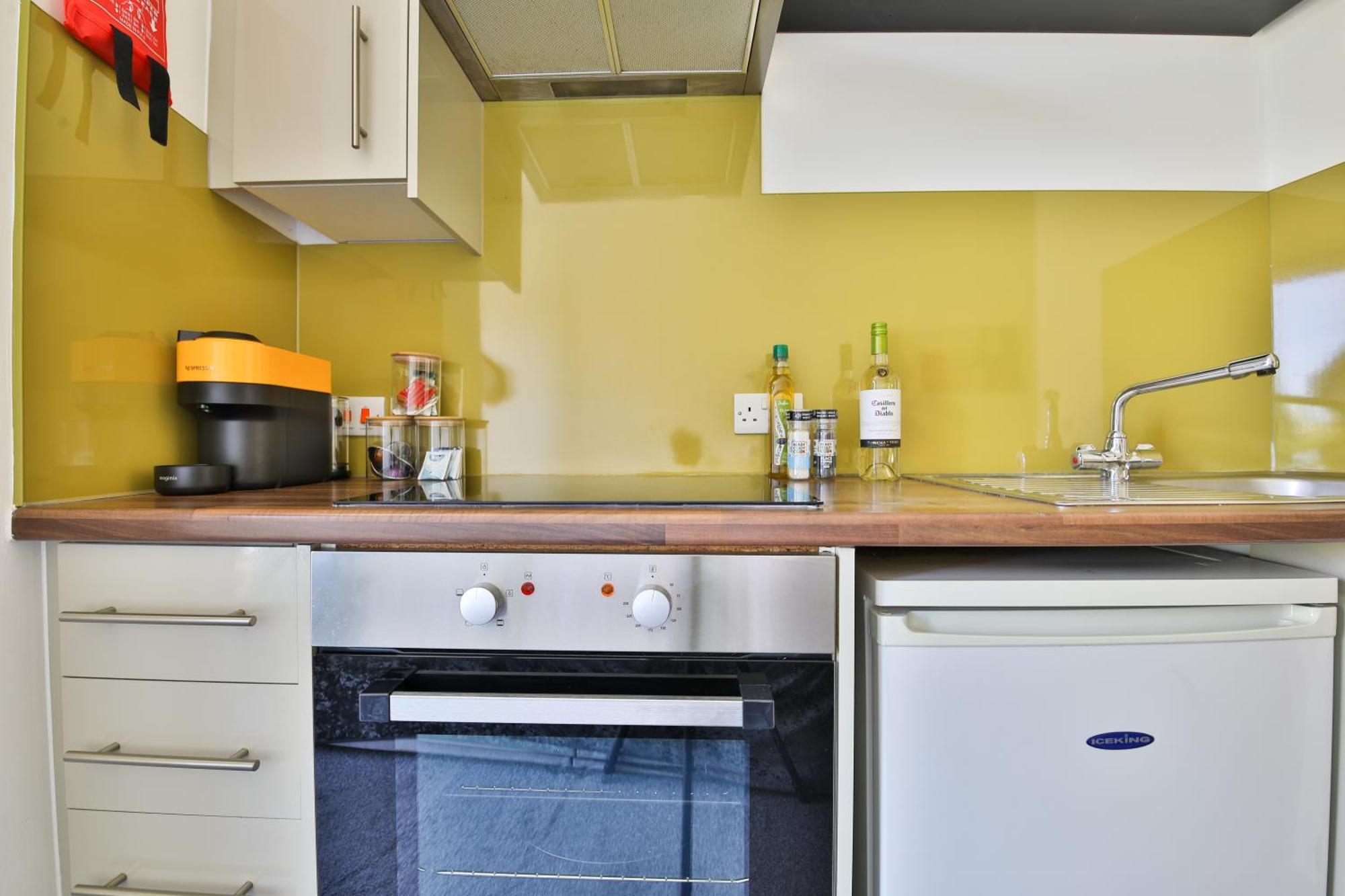 סוואנסי Princess Lofts City Centre Studios With Nespresso Coffee Machines & New Fast Wifi By Stayright מראה חיצוני תמונה