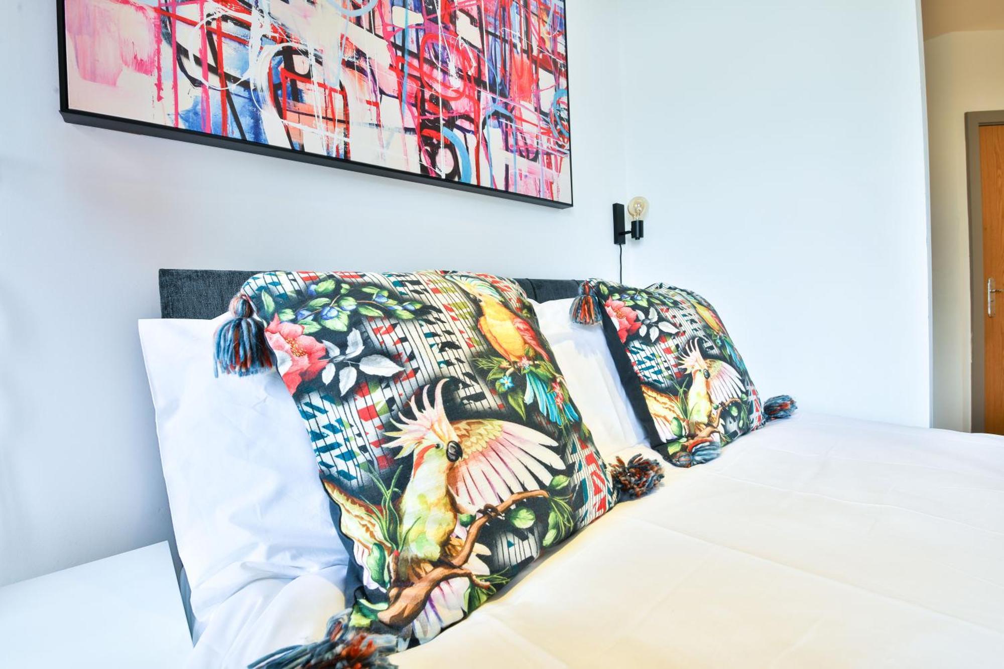 סוואנסי Princess Lofts City Centre Studios With Nespresso Coffee Machines & New Fast Wifi By Stayright מראה חיצוני תמונה