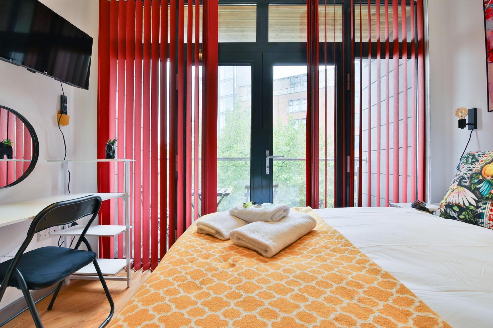 סוואנסי Princess Lofts City Centre Studios With Nespresso Coffee Machines & New Fast Wifi By Stayright מראה חיצוני תמונה