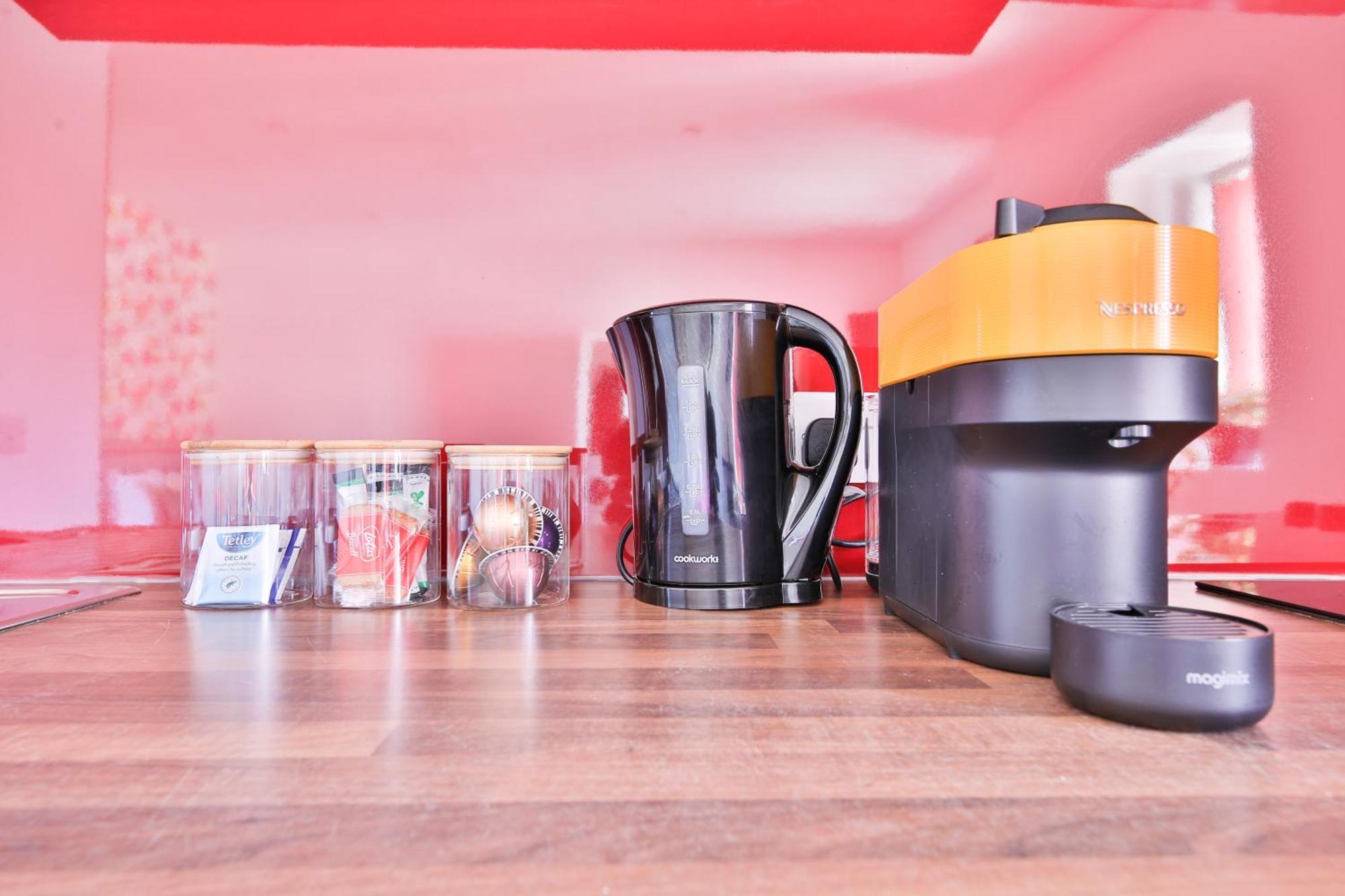 סוואנסי Princess Lofts City Centre Studios With Nespresso Coffee Machines & New Fast Wifi By Stayright חדר תמונה